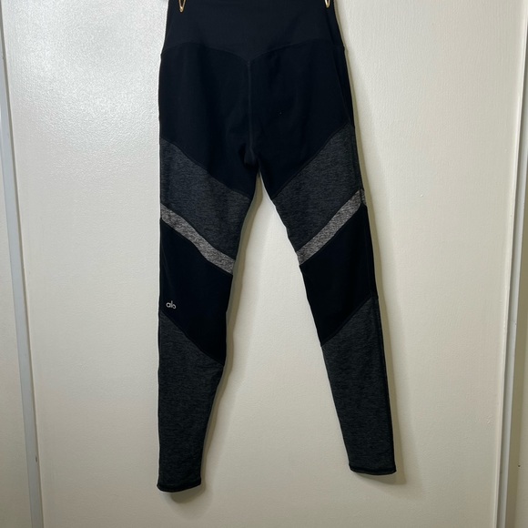 Alo Yoga multi colored leggings - Picture 5 of 6